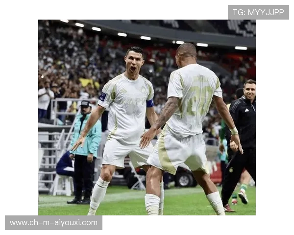 C罗的伤停与停赛新闻牵动全球媒体神经